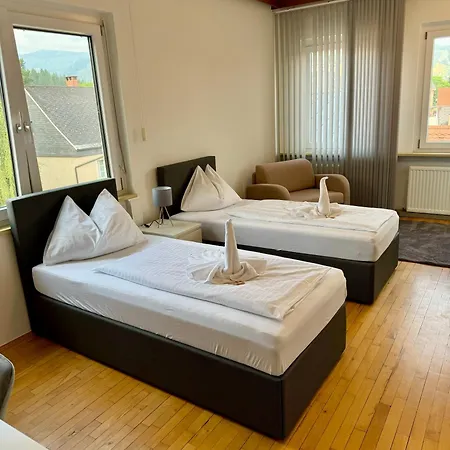 Stadthotel Schwerterbraeu 3* ユーデンブルク