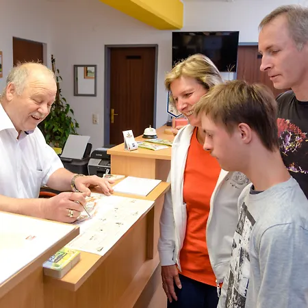 Stadthotel Schwerterbraeu 3* ユーデンブルク