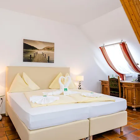 Stadthotel Schwerterbraeu 3* ユーデンブルク