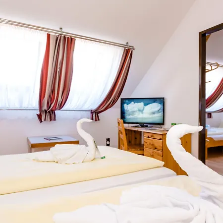 Szálloda Stadthotel Schwerterbraeu Judenburg