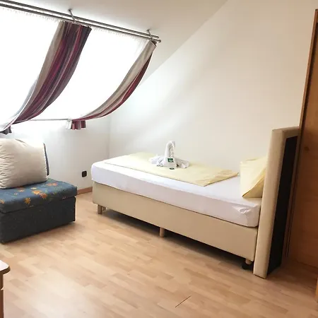 Stadthotel Schwerterbräu Hotel 3*