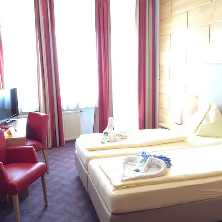 Stadthotel Schwerterbraeu 3*