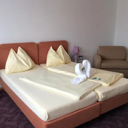 Stadthotel Schwerterbraeu 3*