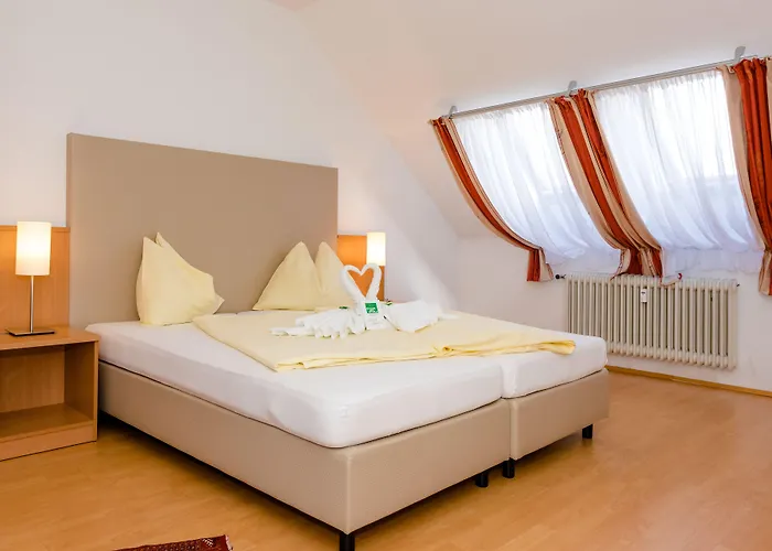 Stadthotel Schwerterbraeu Hotell 3*