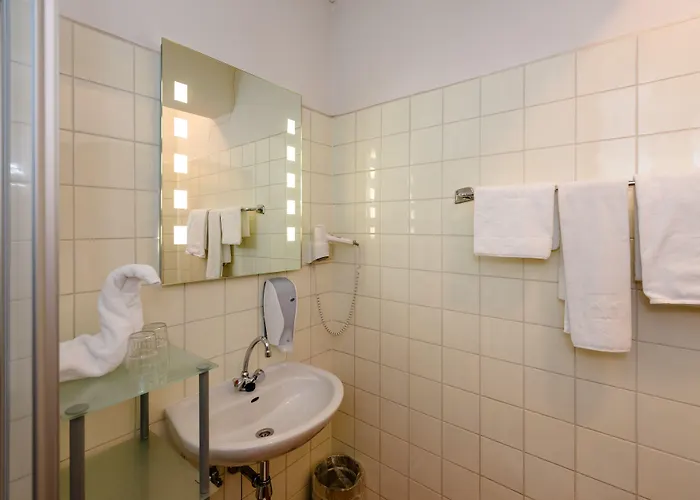 Hotell Stadthotel Schwerterbraeu 3*