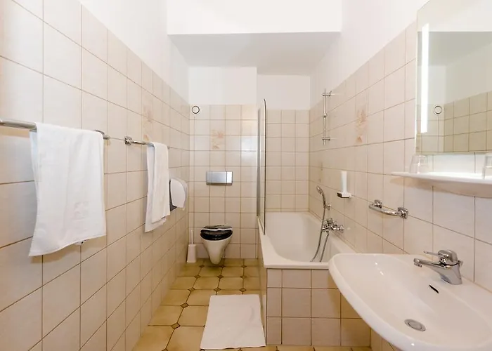 Stadthotel Schwerterbraeu Hotell Judenburg